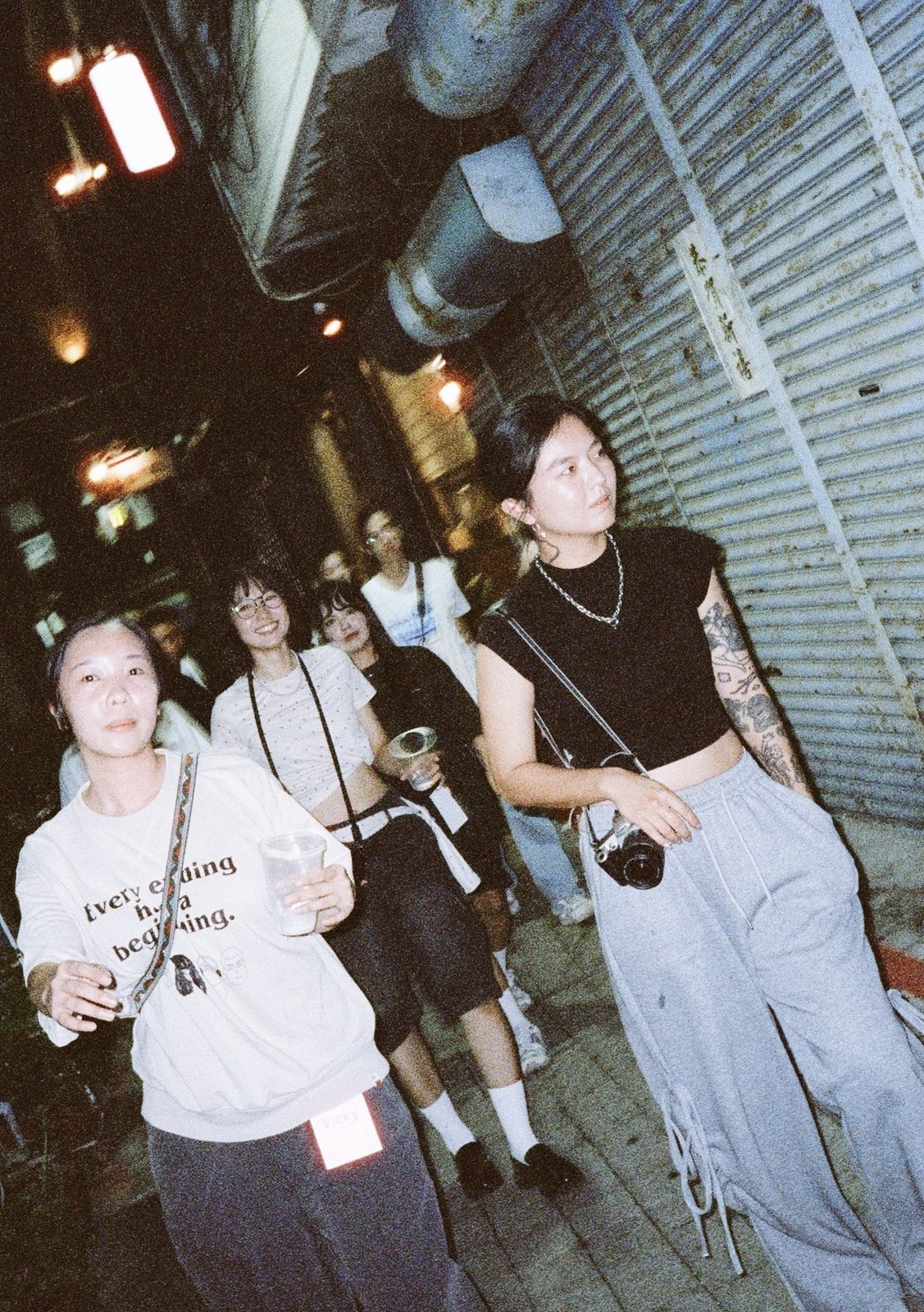 夜裡帶著相機的學員